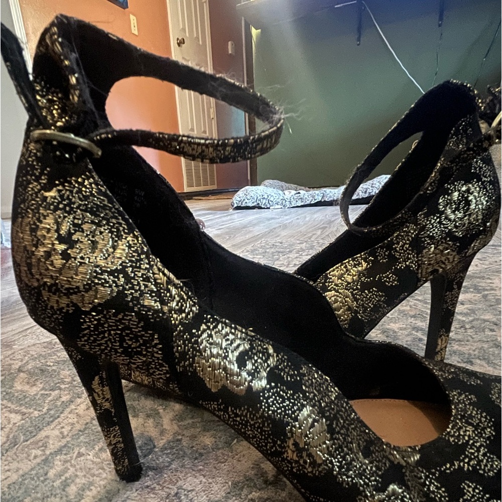 Vintage Christian Siriano Kenni shoe Size 9